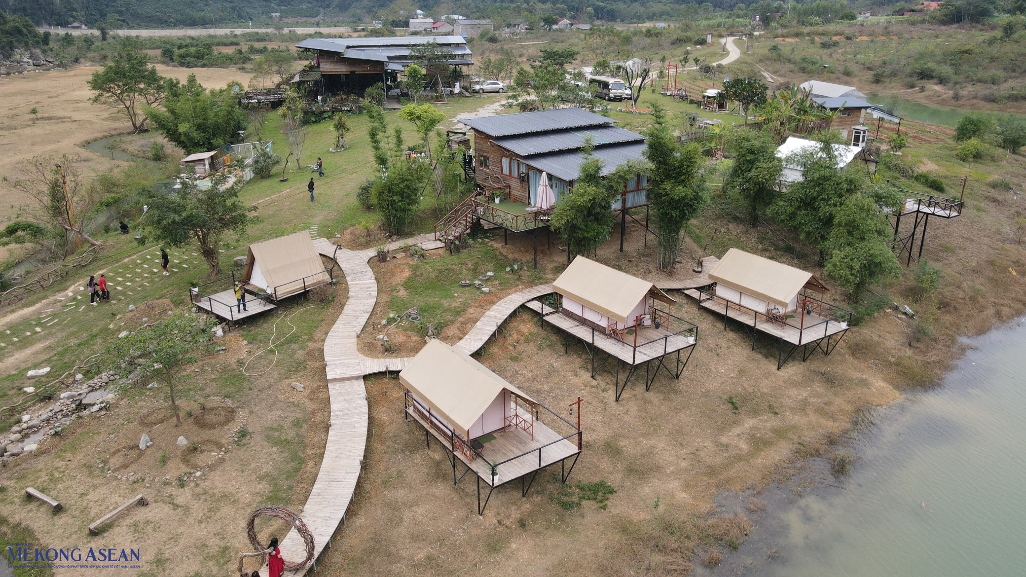 Leo núi mở lối thoát nghèo và hành trình sinh kế mới đang nở rộ ở Hữu Liên