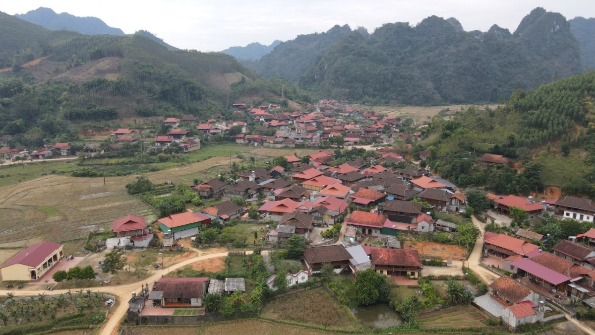 Leo núi mở lối thoát nghèo và hành trình sinh kế mới đang nở rộ ở Hữu Liên