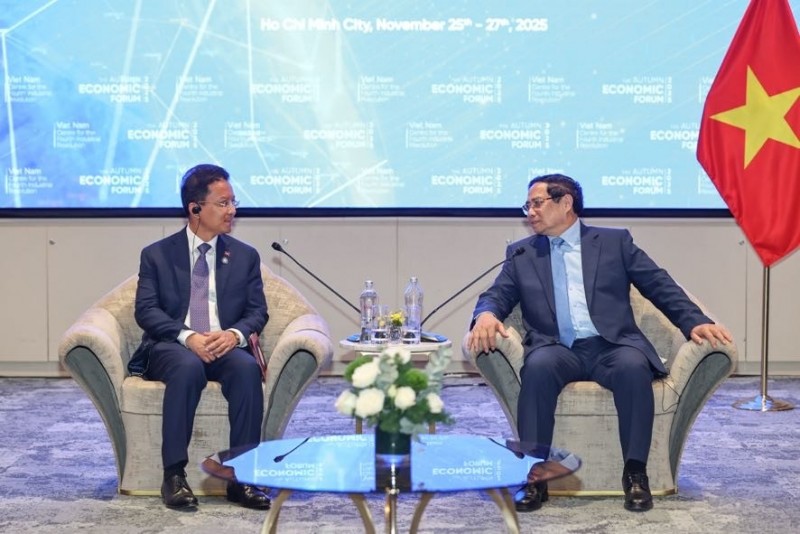 Thủ tướng Chính phủ Phạm Minh Chính tiếp Bộ trưởng Bộ Công nghiệp, Khoa học và Đổi mới công nghệ Campuchia Hem Vanndy - Ảnh: VGP/Nhật Bắc