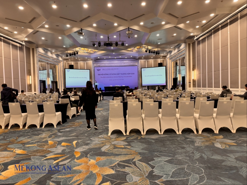 Chứng khoán VIX giảm hơn 6.500 cổ đông sau 6 tháng