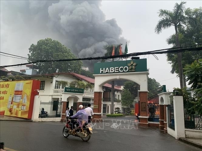 Cháy lớn tại Nhà máy Bia Hà Nội