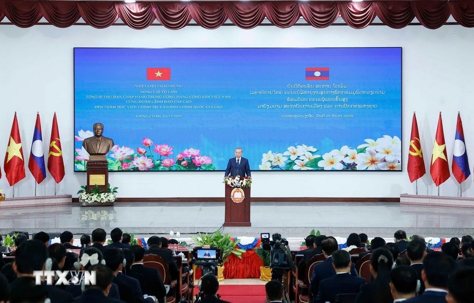 Tổng Bí thư phát biểu chính sách tại Học viện Chính trị - Hành chính quốc gia Lào