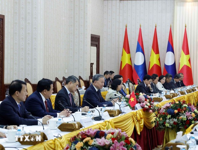 Tổng Bí thư Tô Lâm phát biểu tại cuộc hội kiến Thủ tướng Lào Sonexay Siphandone. 
