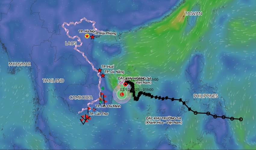 Diễn biến mưa lớn tại miền Trung do hoàn lưu bão số 15