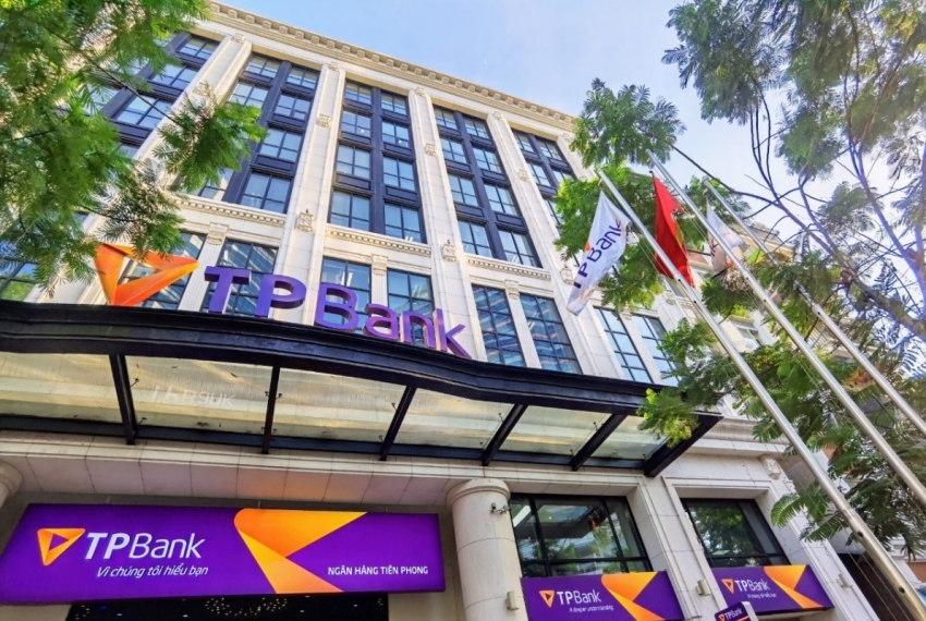 TPBank ưu tiên giảm lãi suất, đồng hành cùng người dân vùng lũ vượt khó