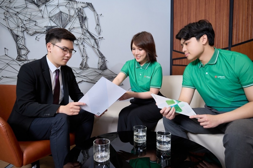 Hàng loạt yếu tố hỗ trợ cho cổ phiếu chứng khoán