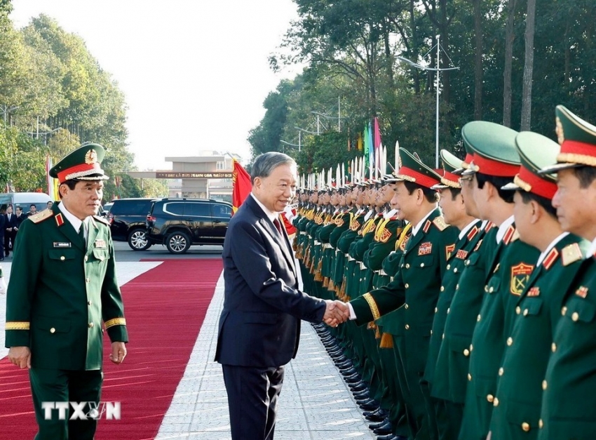 Xây dựng lực lượng vũ trang Quân khu 9 cách mạng, chính quy, tinh nhuệ, hiện đại