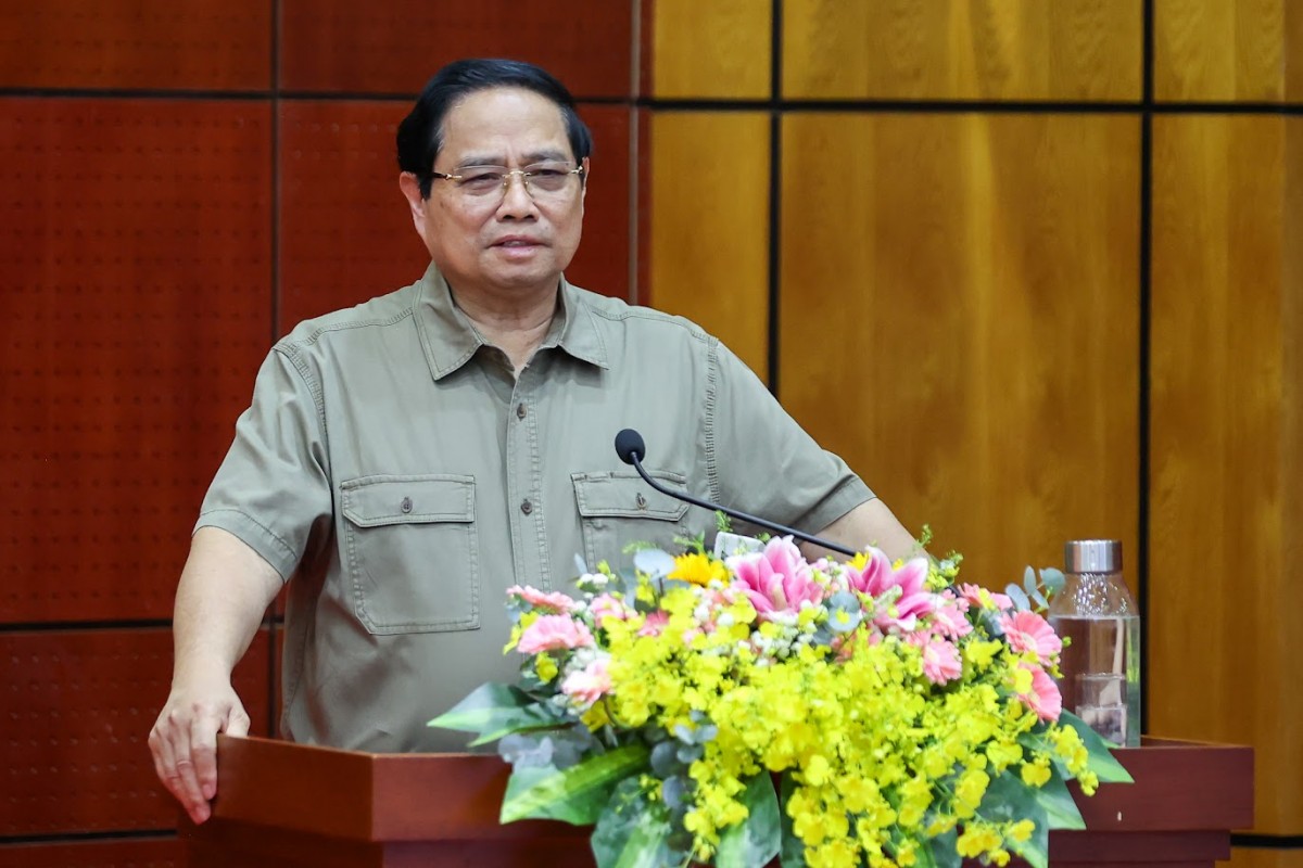 Thủ tướng ghi nhận, biểu dương nỗ lực và chúc mừng những kết quả mà Đảng bộ, chính quyền, quân và dân Tây Ninh đạt được, góp phần quan trọng vào thành tựu chung của cả nước - Ảnh: VGP