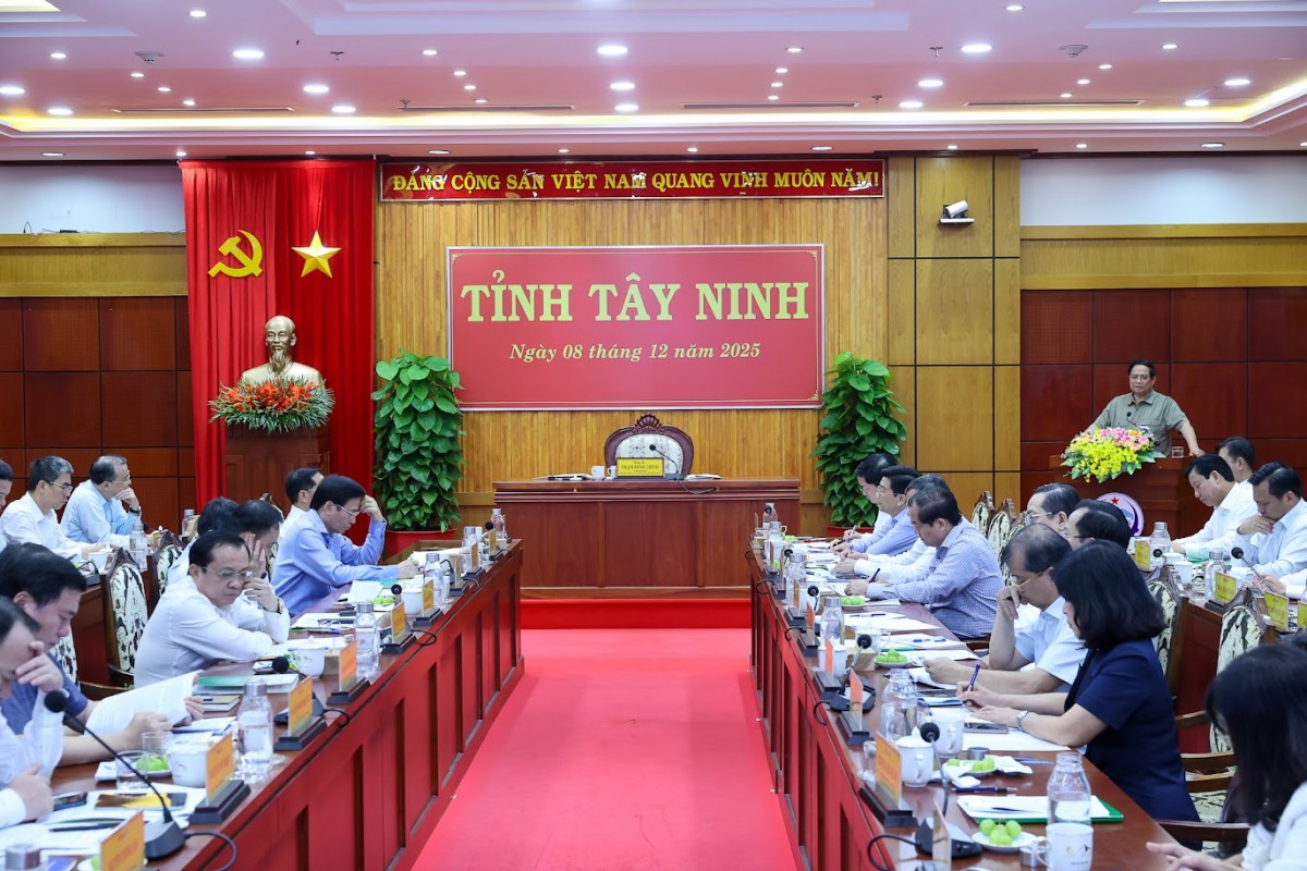 Thủ tướng yêu cầu tỉnh triển khai quyết liệt, đồng bộ các giải pháp để tăng trưởng kinh tế (GRDP) đạt 10-10,5% trong năm 2026 và những năm tiếp theo. Ảnh: VGP.