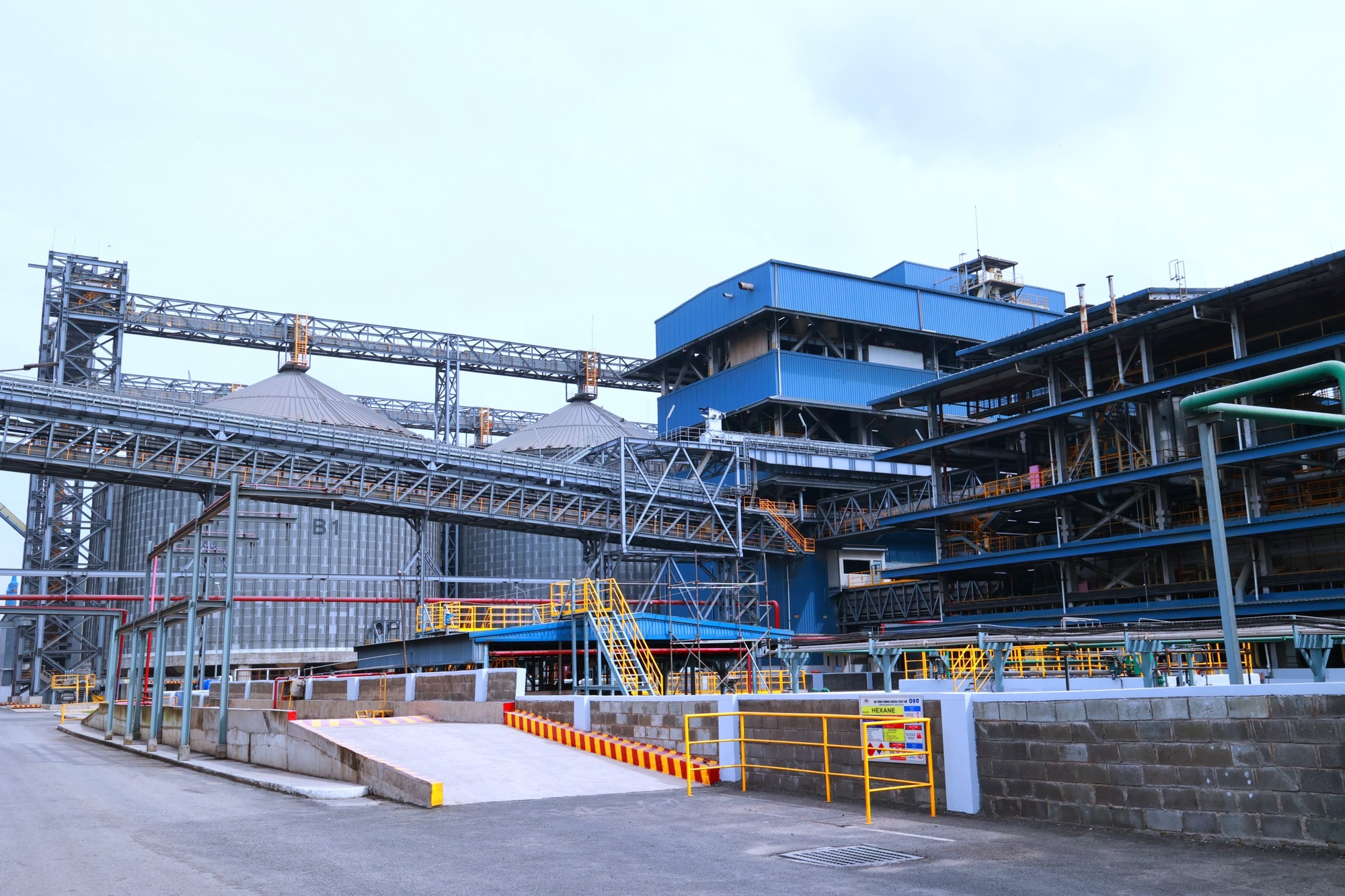 Khánh thành dây chuyền ép dầu đậu nành lớn nhất Đông Nam Á