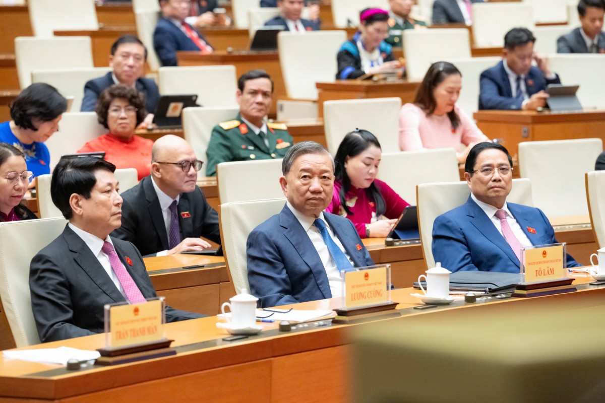 Quốc hội thông qua 51 luật, kiến tạo khuôn khổ pháp lý cho giai đoạn mới