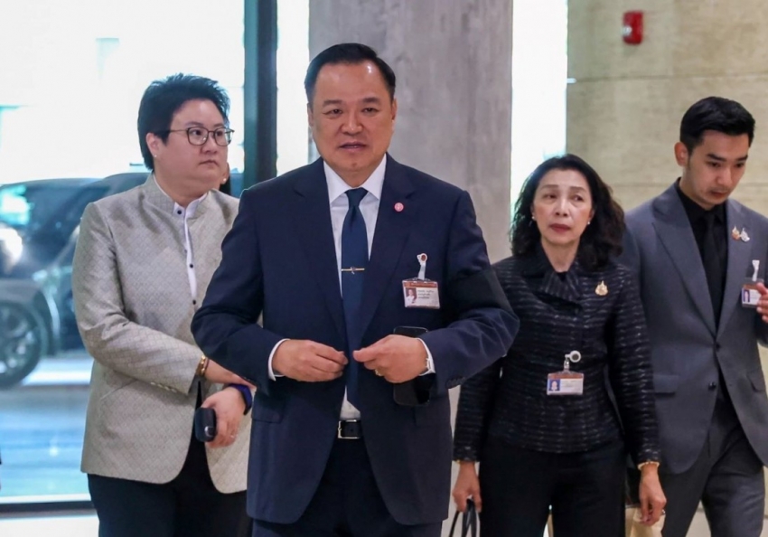 Thủ tướng Thái Lan giải tán Hạ viện, chuẩn bị bầu cử sớm