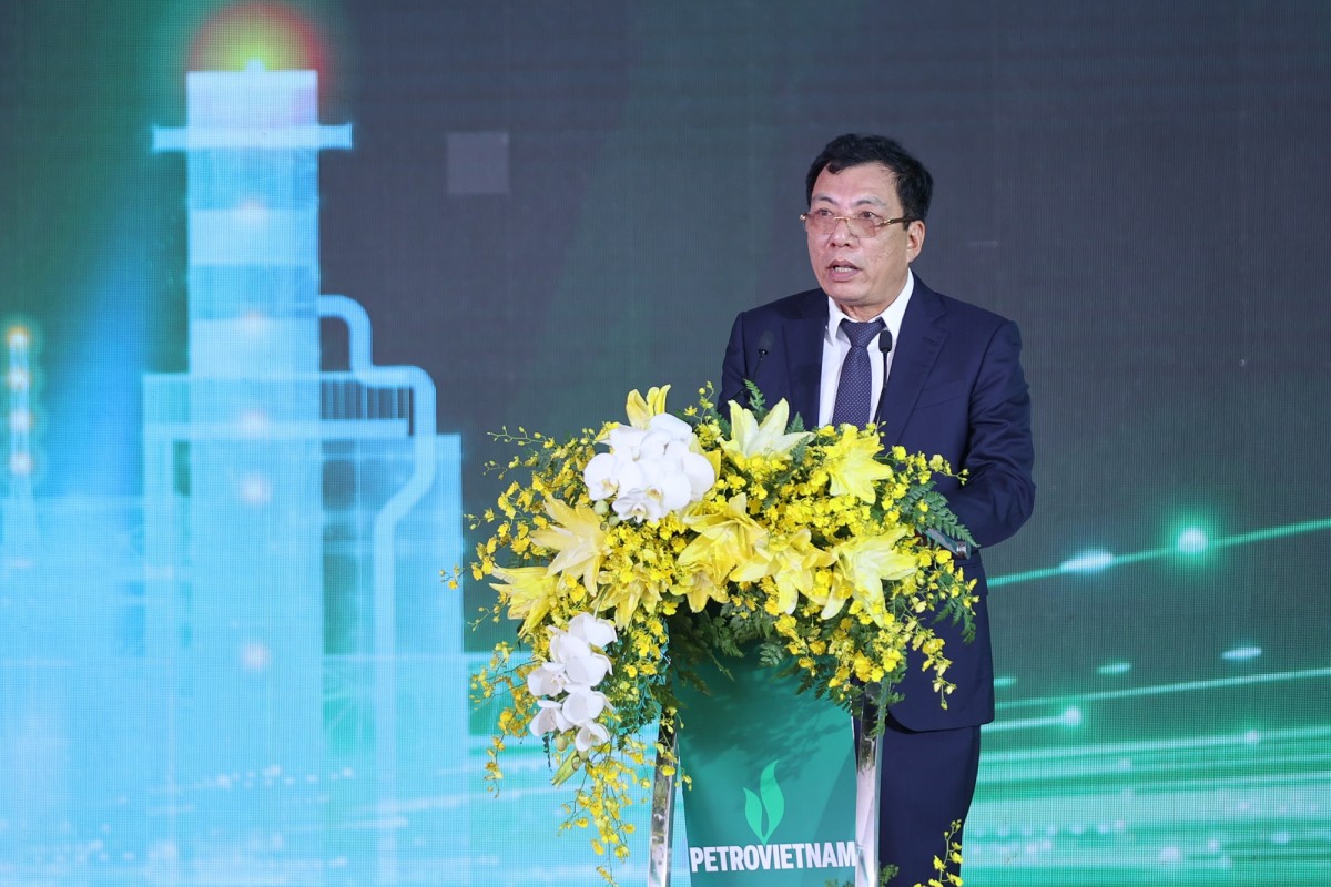 Tổng giám đốc PV Power Lê Như Linh báo cáo tại buổi lễ - Ảnh: VGP