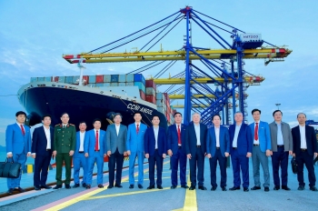 Phó Thủ tướng Thường trực Nguyễn Hòa Bình thăm và làm việc tại Hải Phòng