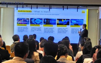 Khu công nghiệp Việt Nam trước áp lực chuyển đổi mô hình thu hút FDI