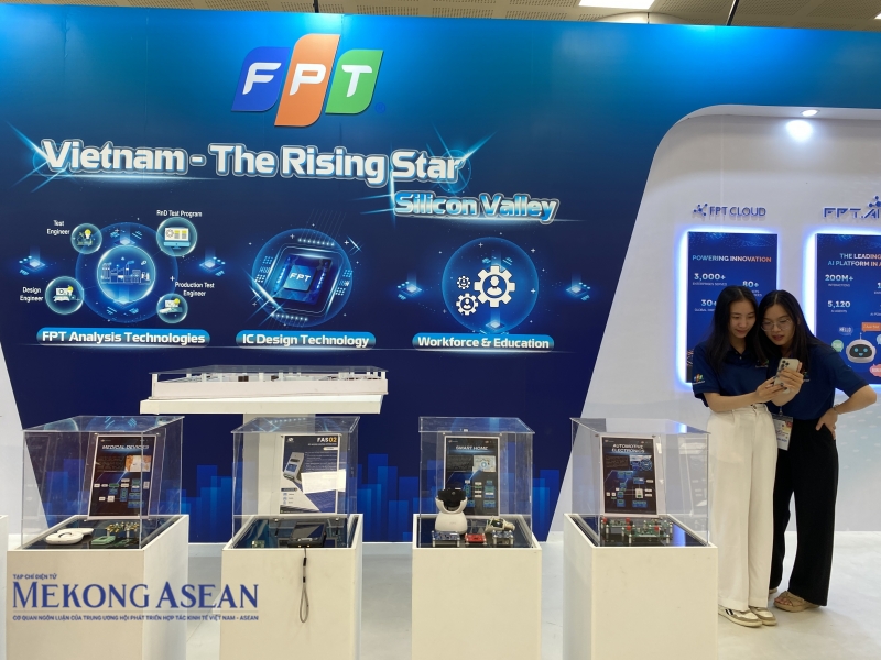 FPT tuyên bố đầu tư vào 5 công nghệ chiến lược gồm công nghệ lượng tử, trí tuệ nhân tạo, an ninh mạng, UAV, dữ liệu và công nghệ đường sắt. Ảnh: Hà Anh/Mekong ASEAN.