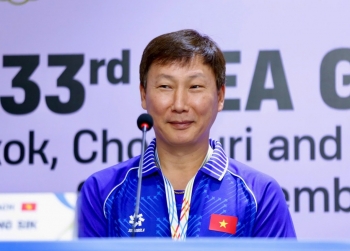 HLV Kim Sang Sik hy vọng trọng tài công tâm ở chung kết SEA Games