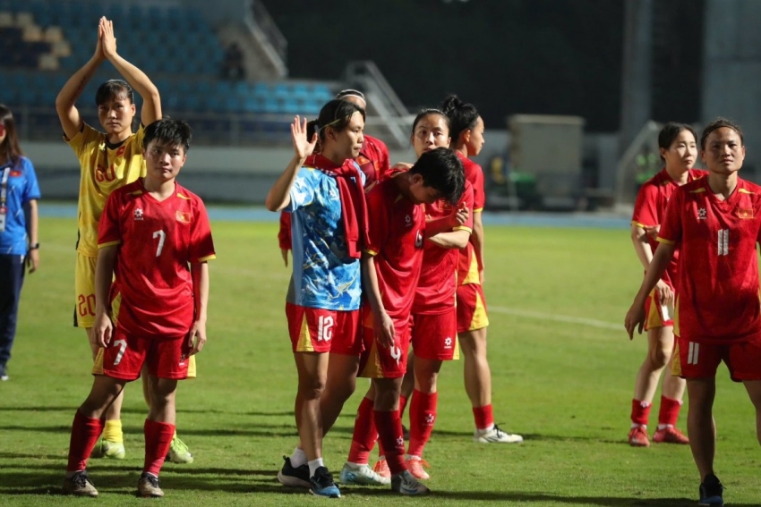 Truyền thông Đông Nam Á lên tiếng sau khi tuyển nữ Việt Nam thua chung kết SEA Games