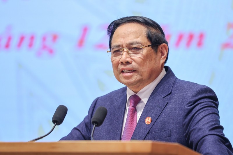 Thủ tướng nhấn mạnh, khoa học công nghệ, đổi mới sáng tạo, chuyển đổi số là xu thế tất yếu, đòi hỏi khách quan, sự lựa chọn mang tính chiến lược và ưu tiên hàng đầu trong đầu tư - Ảnh: VGP/Nhật Bắc