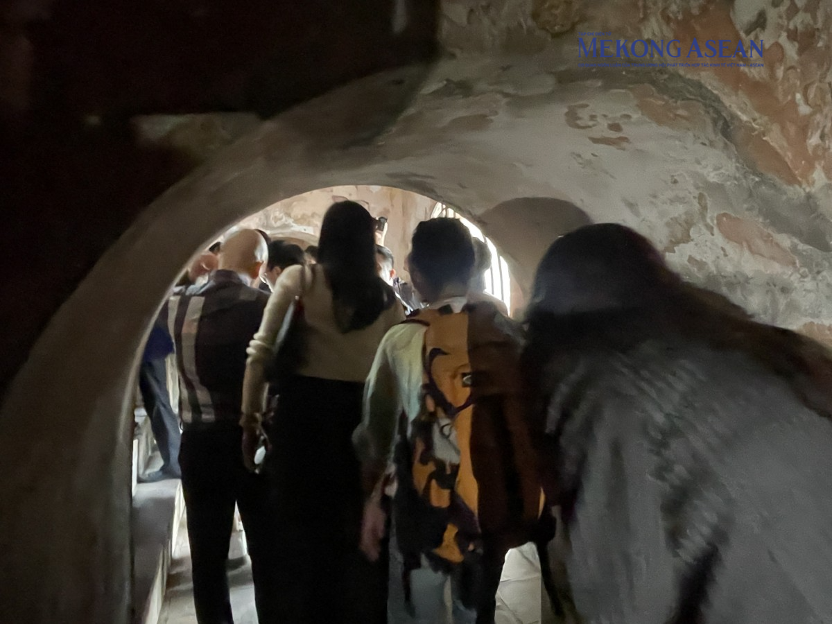 Đến cột cờ, xem ký ức Hà Nội được kể bằng nghệ thuật