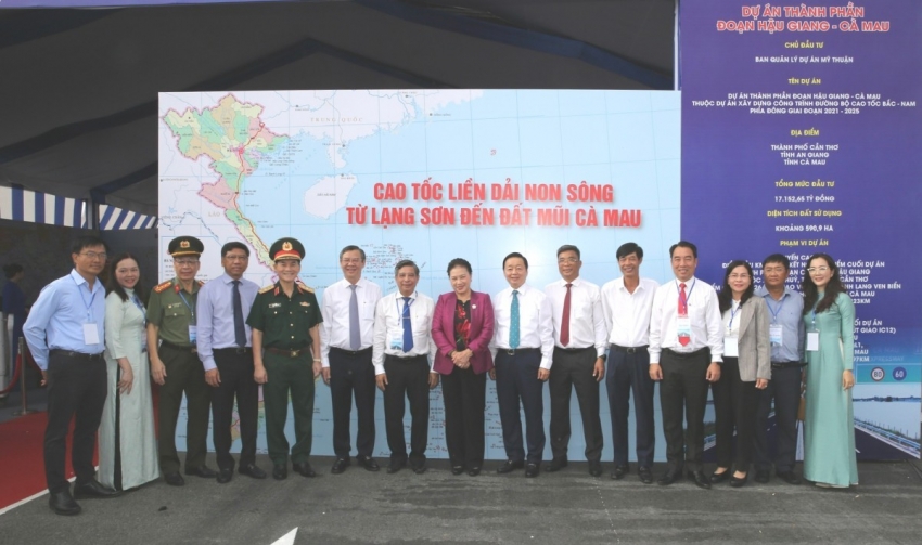 Khánh thành và thông xe kỹ thuật dự án cao tốc Cần Thơ - Cà Mau