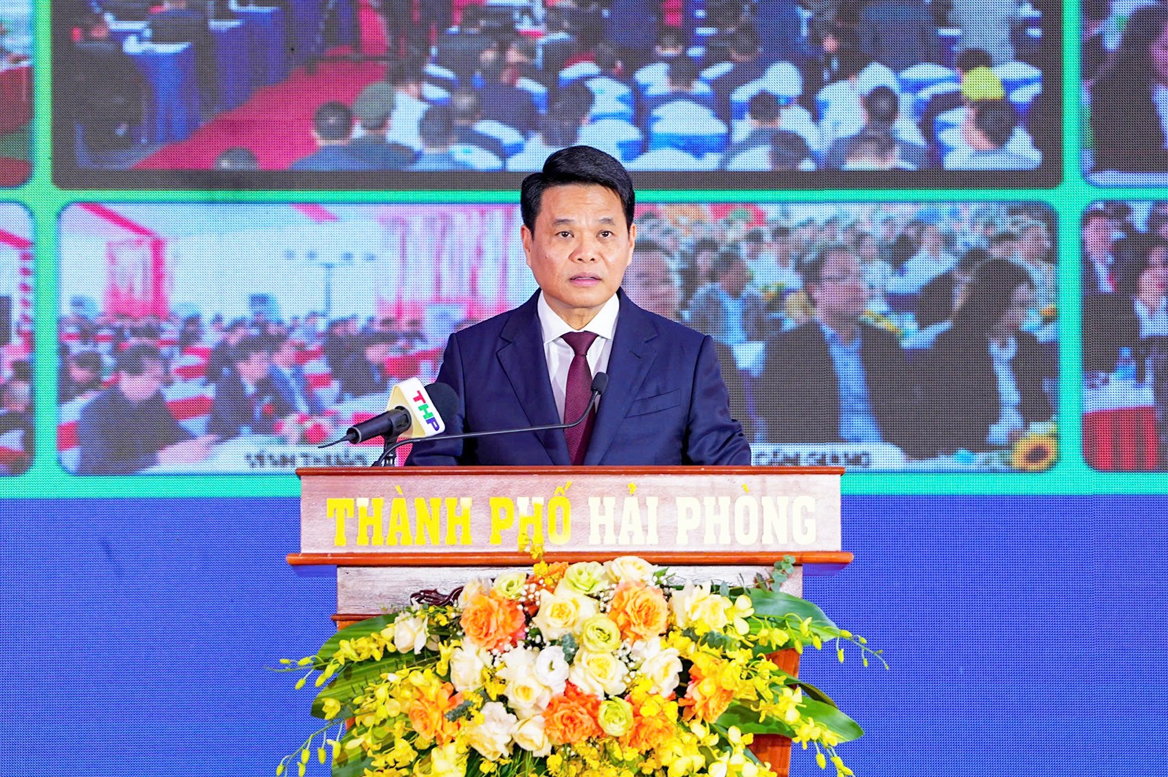 Ông Lê Ngọc Châu, Chủ tịch UBND thành phố Hải Phòng phát biểu tại lễ khởi công. Ảnh: Đàm Thanh.