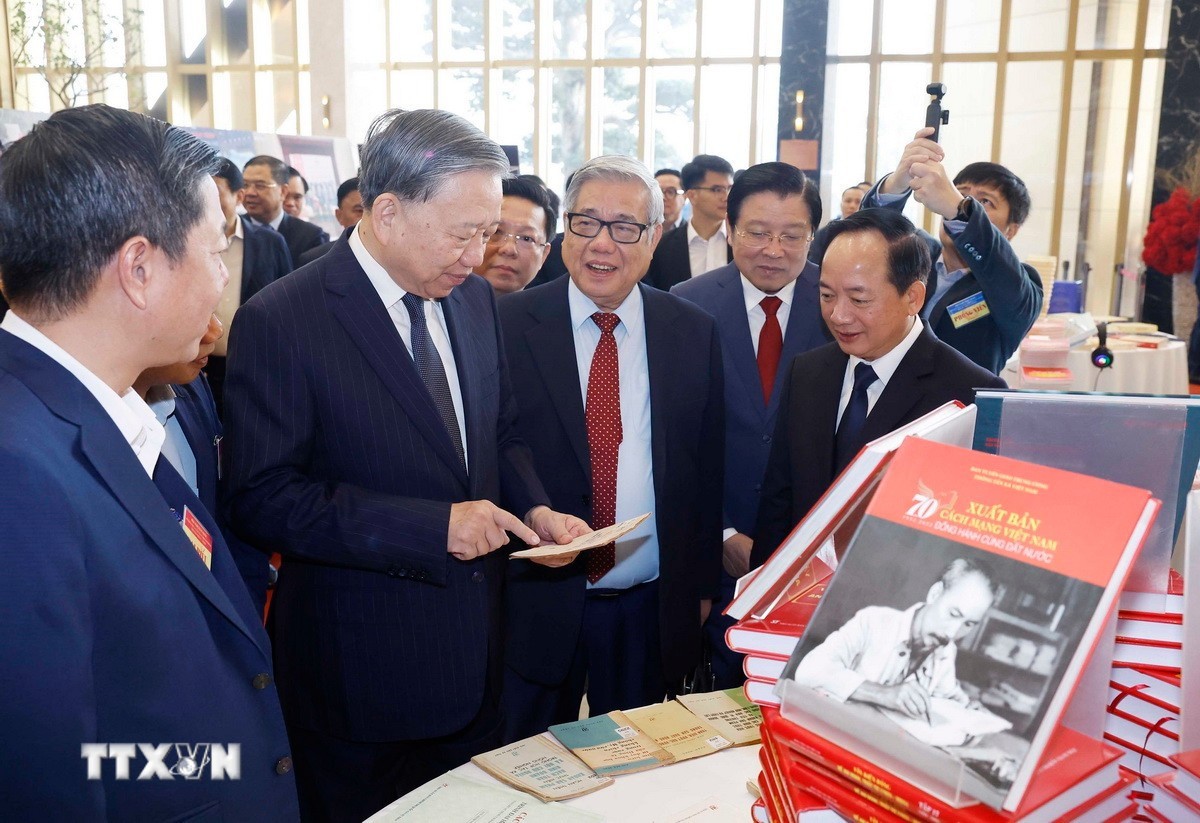 Tuyên giáo và Dân vận phải 'bắt đúng mạch nguồn, thấu từng nhịp đập' của nhân dân