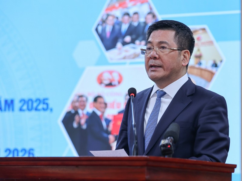 Bộ trưởng Công Thương Nguyễn Hồng Diên phát biểu tại hội nghị. Nguồn: VGP. Bộ trưởng Công Thương Nguyễn Hồng Diên phát biểu tại hội nghị. Nguồn: VGP.