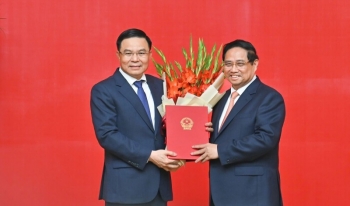 Thủ tướng trao Quyết định giao Quyền Bộ trưởng Công Thương