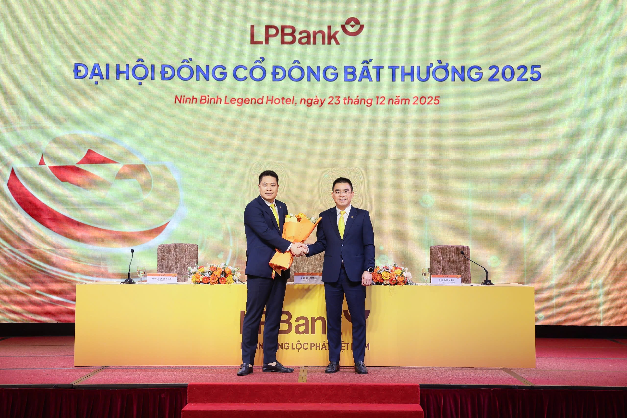 Chủ tịch LPBank: ‘HĐQT đã tiếp cận một số nhà đầu tư chiến lược’