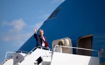 Chính quyền ông Trump tạm dừng 5 dự án điện gió vì lý do an ninh