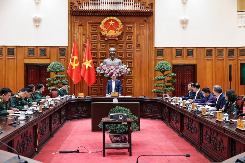 Thủ tướng: Làm chủ công nghệ lõi, tăng cường thương mại hoá sản phẩm quốc phòng