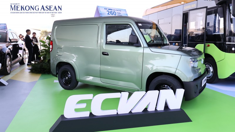 VinFast chính thức ra mắt mẫu xe điện đô thị siêu nhỏ Minio Green