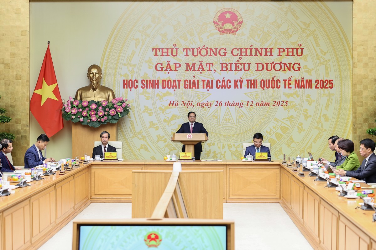 Thủ tướng Phạm Minh Chính đã gặp mặt, biểu dương các học sinh đoạt giải tại các kỳ thi quốc tế năm 2025. Ảnh: VGP.