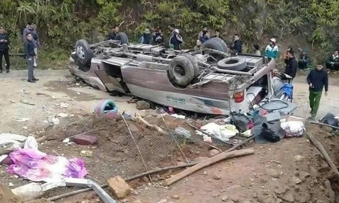 Khắc phục hậu quả vụ tai nạn giao thông đặc biệt nghiêm trọng tại tỉnh Lào Cai