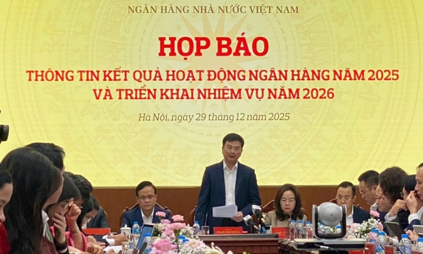 Tín dụng đến ngày 24/12 tăng 17,87%, vốn tiếp tục chảy vào lĩnh vực ưu tiên