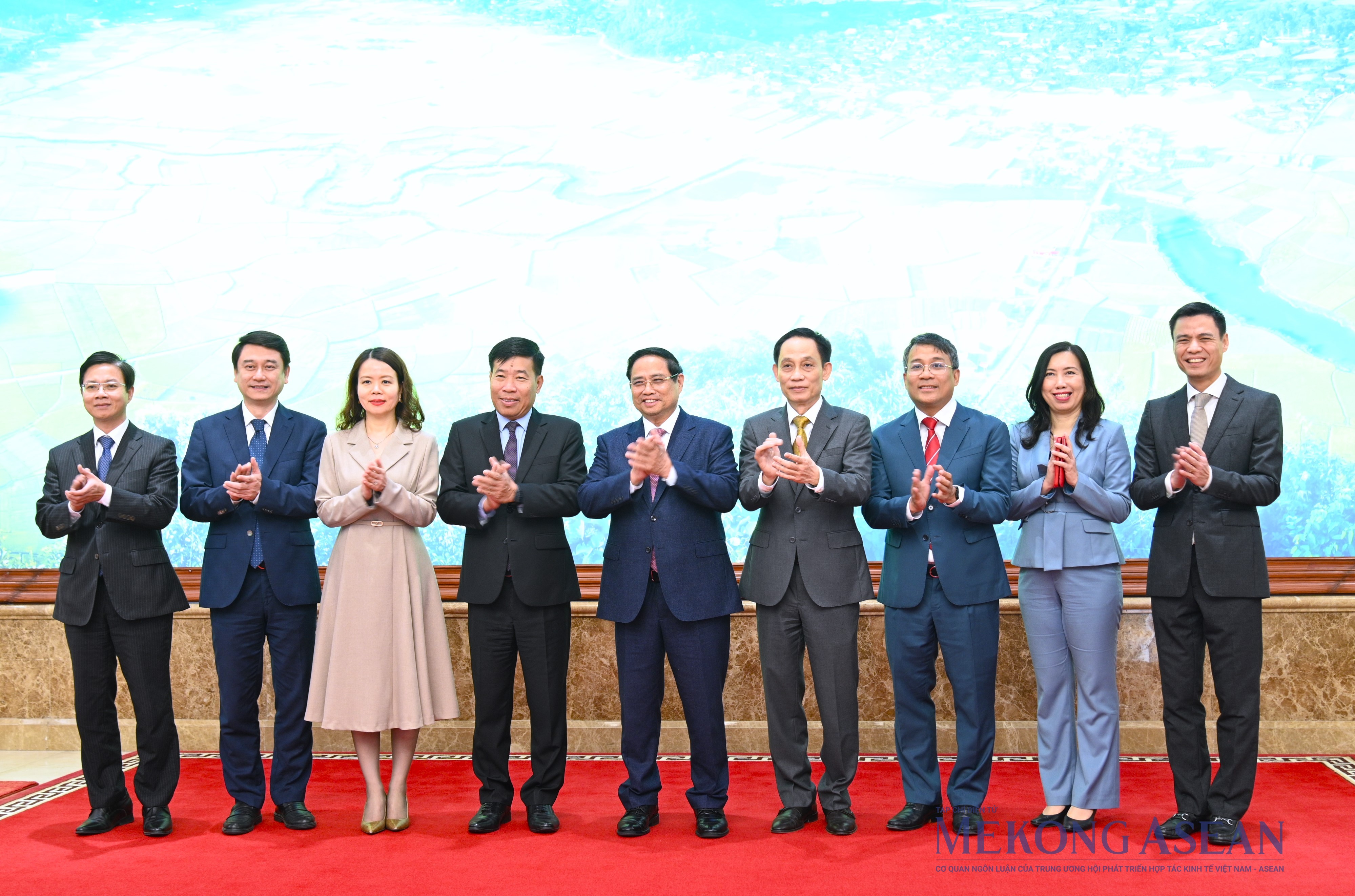 Thủ tướng: Ngoại giao phải giữ vững ổn định, mở rộng không gian phát triển