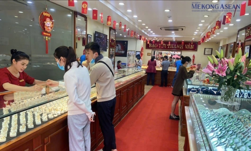 Mua, bán vàng miếng với tổ chức không có giấy phép sẽ bị phạt tới 20 triệu đồng