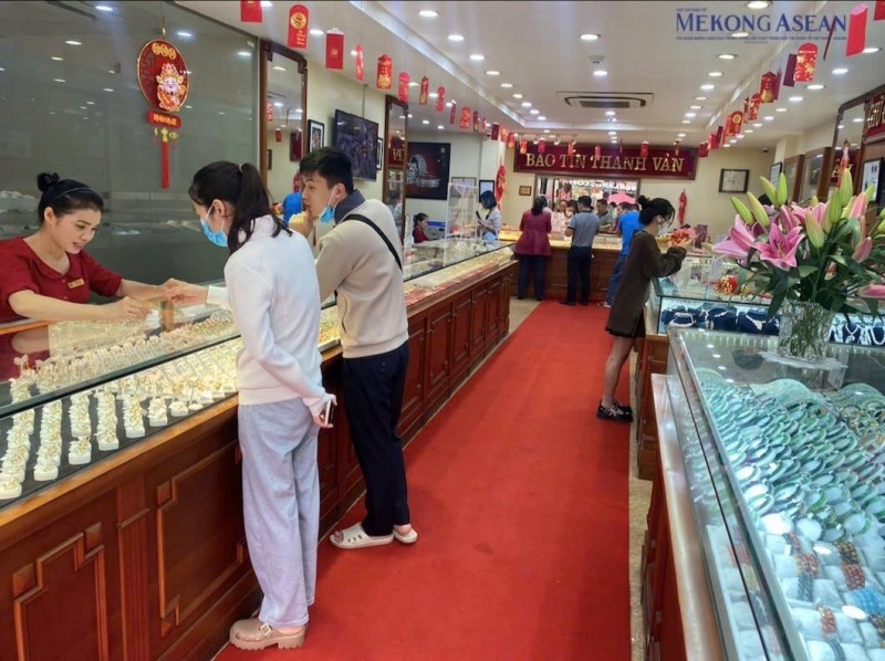 Mua, bán vàng miếng với tổ chức không có giấy phép sẽ bị phạt tới 20 triệu đồng