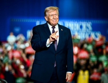 Ông Trump ký sắc lệnh bảo vệ doanh thu từ dầu mỏ Venezuela