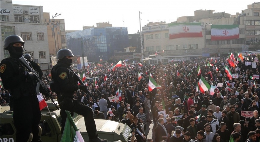 Mỹ kêu gọi công dân nước mình rời Iran 'ngay lập tức'