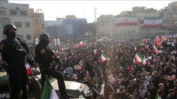 Mỹ kêu gọi công dân nước mình rời Iran 