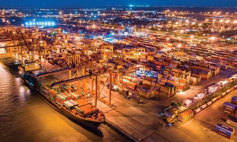 Cảng Hải Phòng lập đỉnh lợi nhuận năm 2025