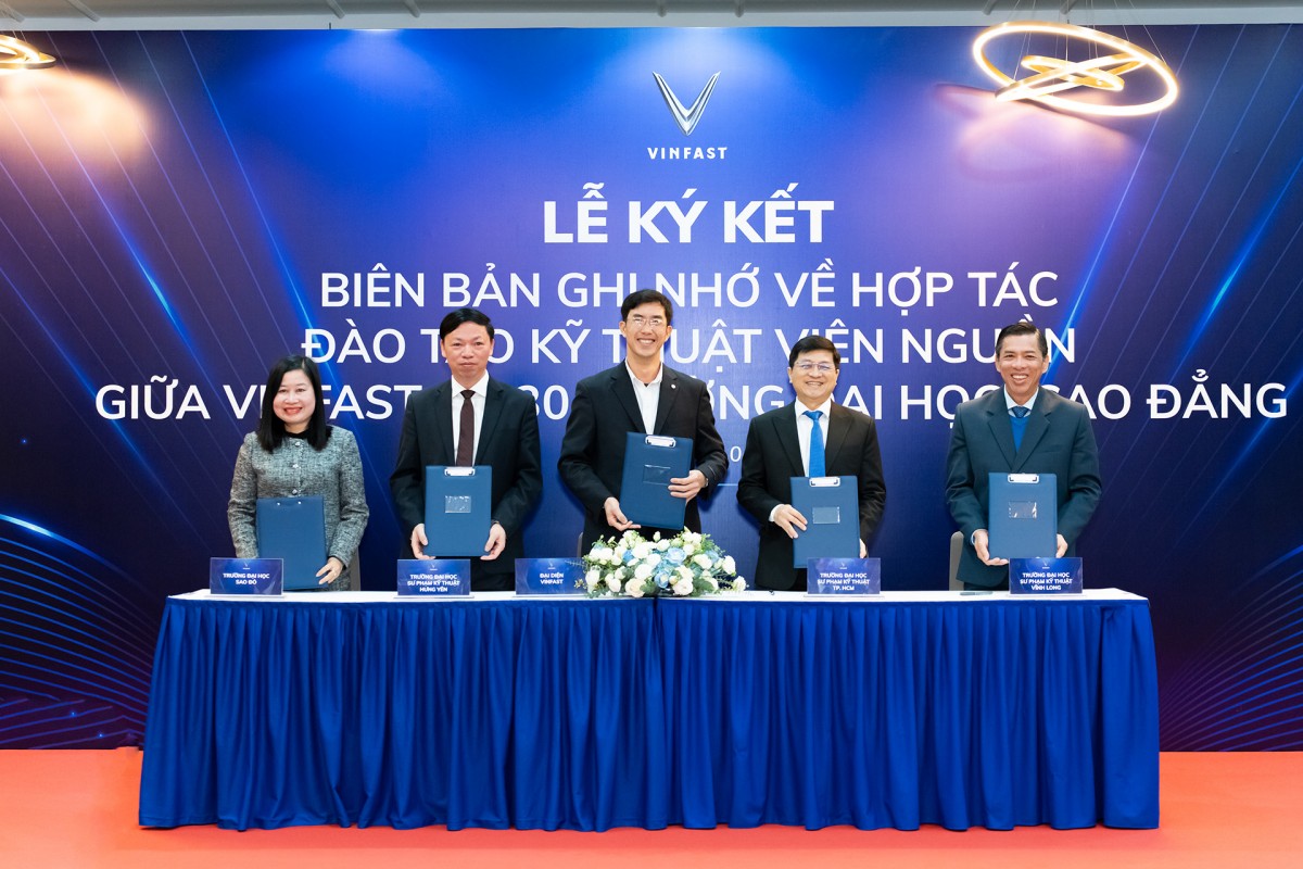 Vinfast hợp tác với 30 trường đại học, cao đẳng chuẩn hóa đào tạo kỹ sư xe điện