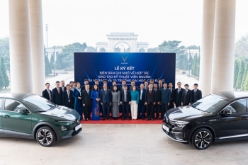 Vinfast hợp tác với 30 trường đại học, cao đẳng chuẩn hóa đào tạo kỹ sư xe điện