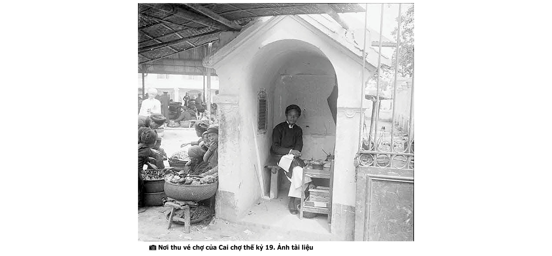 Chợ Đồng Xuân: Ký ức Hà Nội xưa giữa làn sóng thương mại điện tử Chợ Đồng Xuân: Ký ức Hà Nội xưa giữa làn sóng thương mại điện tử