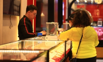 Giá vàng SJC bán ra cán mốc 170 triệu đồng/lượng