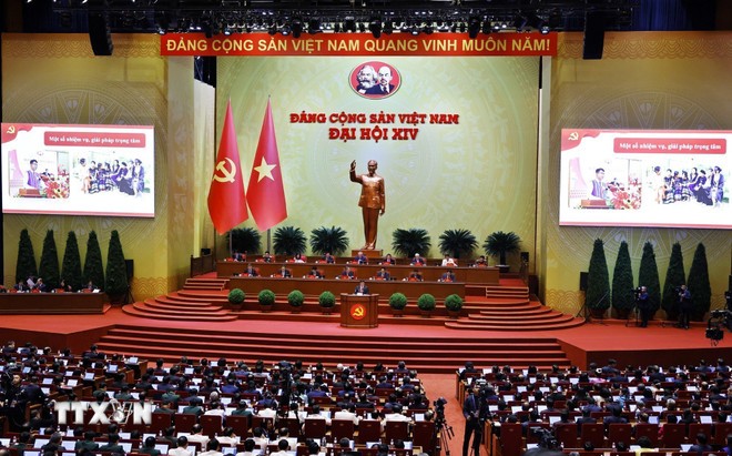 Phiên thảo luận tại hội trường về các văn kiện Đại hội, chiều 21/1. 