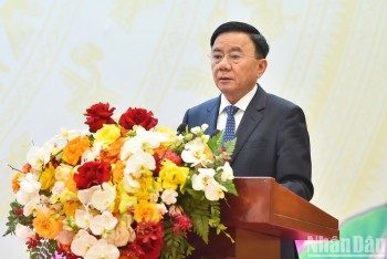 Ông Trần Cẩm Tú tái đắc cử Thường trực Ban Bí thư khóa XIV