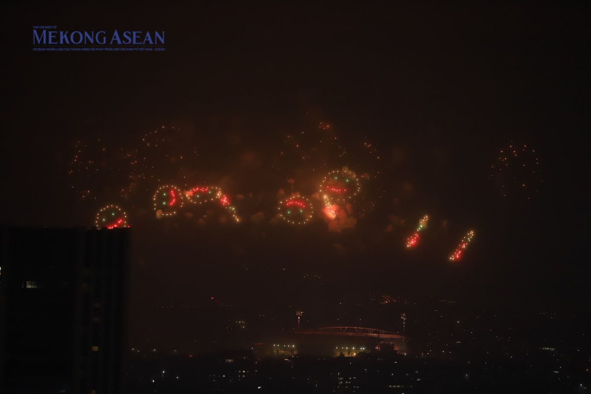 Pháo hoa rực sáng Mỹ Đình mừng thành công Đại hội XIV Pháo hoa rực sáng Mỹ Đình mừng thành công Đại hội XIV